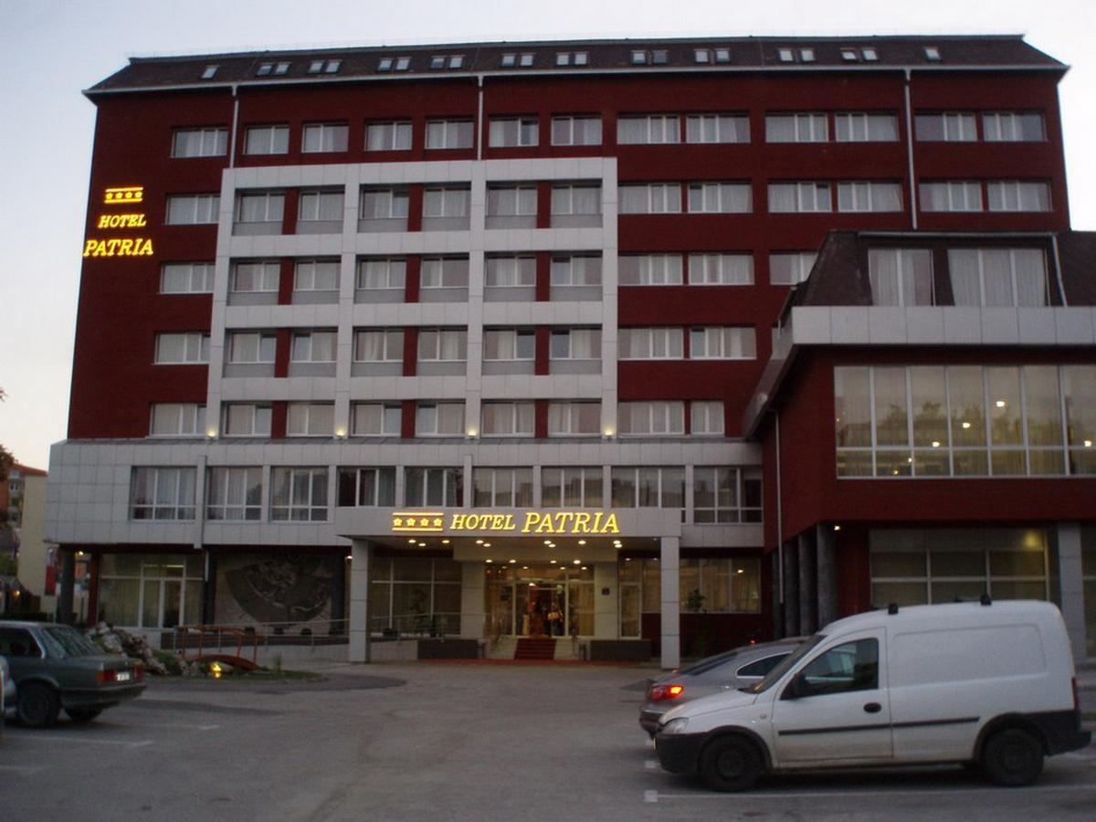 Hotel Patria Subotica Bagian luar foto